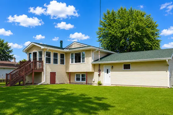 2101 20th AVE, Sterling, IL 61081