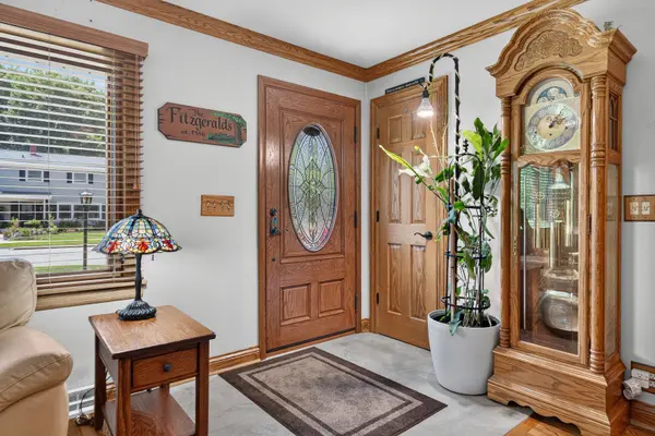 406 Brown ST, Wauconda, IL 60084