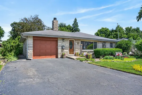 406 Brown ST, Wauconda, IL 60084