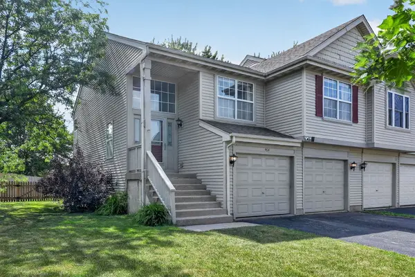 464 Gloria LN, Oswego, IL 60543