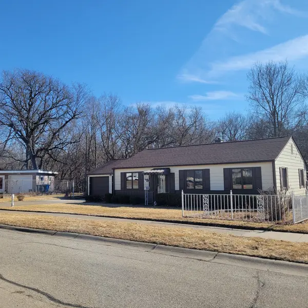 3618 15th Avenue Court, Moline, IL 61265