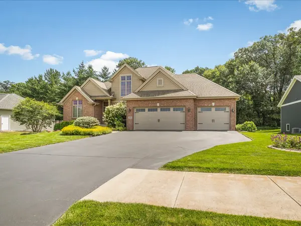 858 Freedlund DR, Rockton, IL 61072