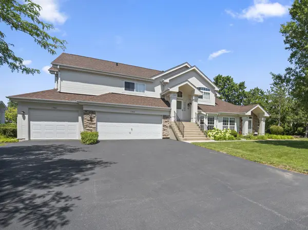 1301 Spencer LN, Batavia, IL 60510