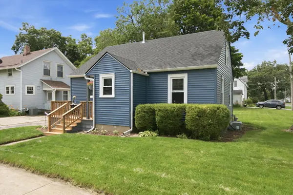 241 N Lord AVE, Carpentersville, IL 60110