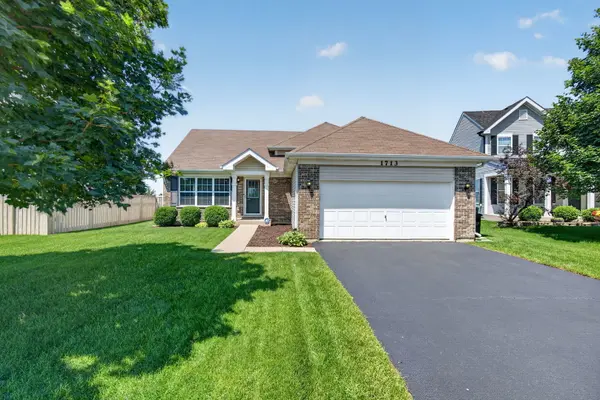 1713 Aaron LN, Joliet, IL 60431