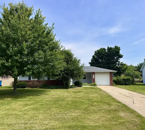 2325 12th ST, Peru, IL 61354