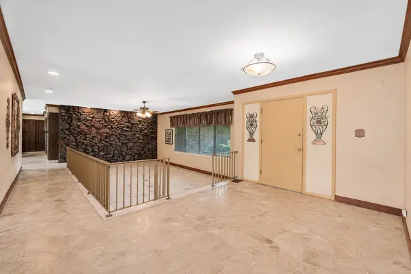 3620 Douglas RD, Downers Grove, IL 60515