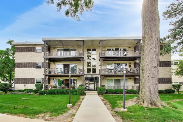 901 8th AVE #12, La Grange, IL 60525
