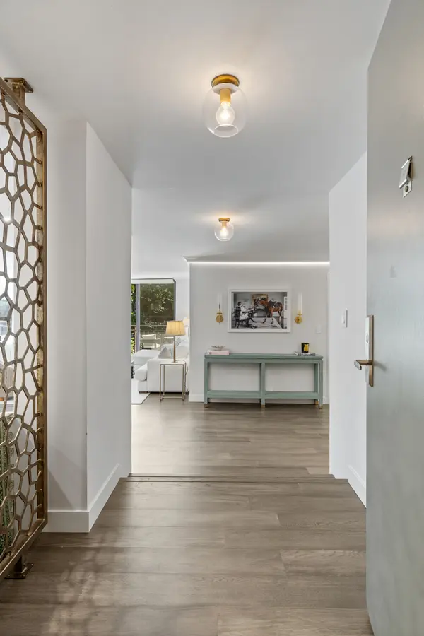 1430 N Astor ST #5C, Chicago, IL 60610