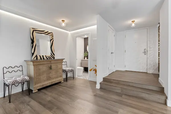 1430 N Astor ST #5C, Chicago, IL 60610