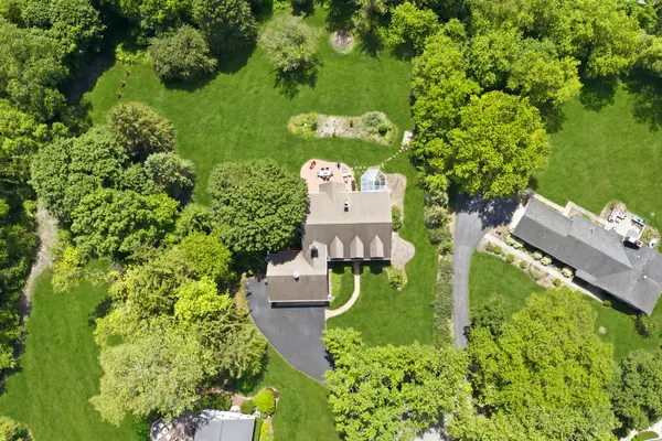 233 Valley RD, Trout Valley, IL 60013