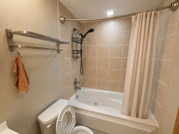 5252 S Drexel AVE #1A, Chicago, IL 60615