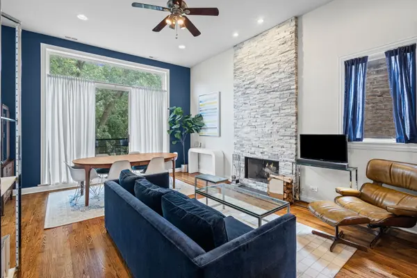 2623 W Evergreen AVE #3E, Chicago, IL 60622