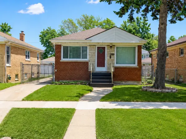 1039 Eastern AVE, Bellwood, IL 60104