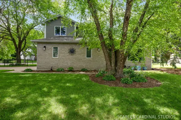 1304 Clark ST, North Aurora, IL 60542