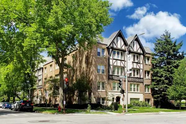 530 Washington BLVD #3W, Oak Park, IL 60302