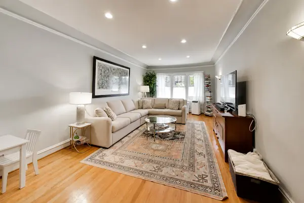 530 Washington BLVD #3W, Oak Park, IL 60302