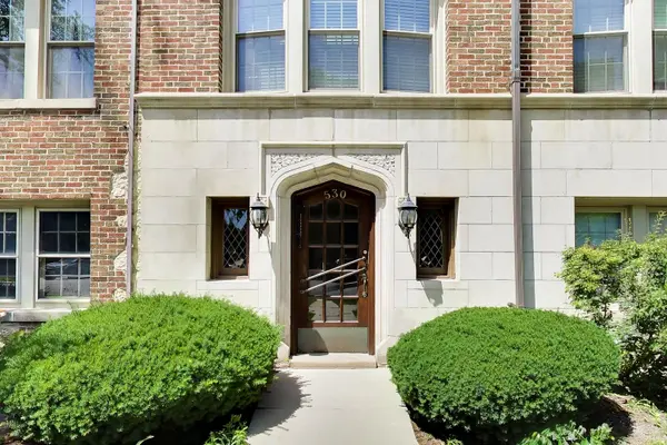 530 Washington BLVD #3W, Oak Park, IL 60302