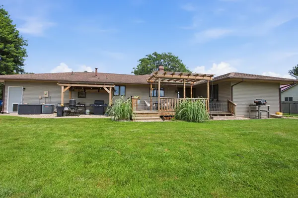 509 S Market ST, Bondville, IL 61815