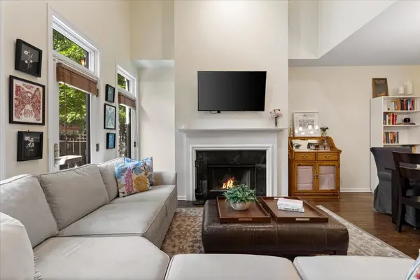 430 W Armitage AVE #I, Chicago, IL 60614