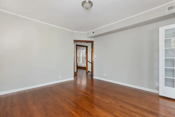 4519 N TROY ST, Chicago, IL 60625