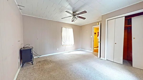 113 S Thompson ST, Melvin, IL 60952