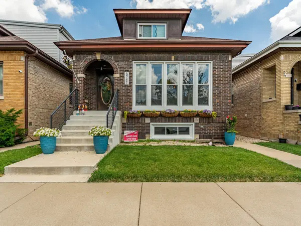 3747 N Oleander AVE, Chicago, IL 60634