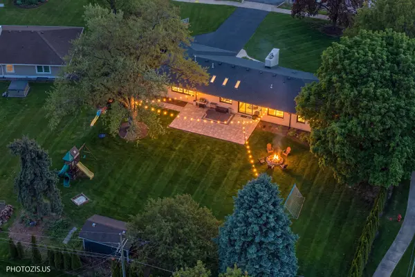 302 Goodridge TER, Roselle, IL 60172