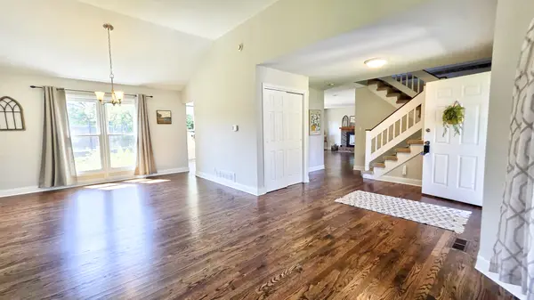 1705 N Ryan ST, Mchenry, IL 60050