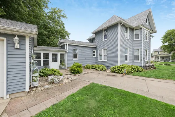 313 Grove ST, Calamus, IA 52729