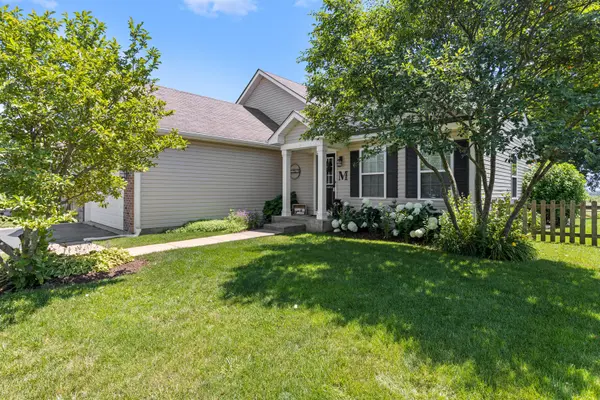 420 Tall Grass DR, Harvard, IL 60033