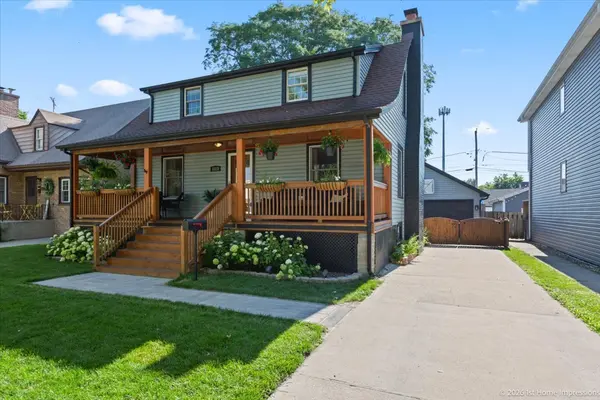 9323 S Spaulding AVE, Evergreen Park, IL 60805