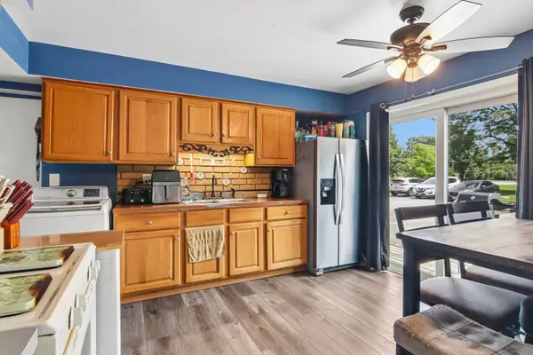 103 Daniel CT #A, Bartlett, IL 60103