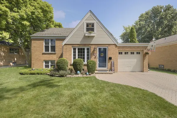 9024 30th ST, Brookfield, IL 60513