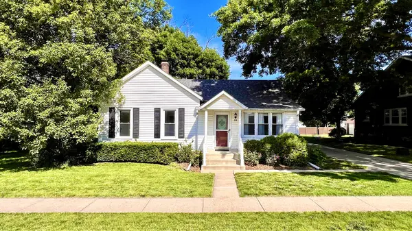 313 N 3rd AVE, Morton, IL 61550