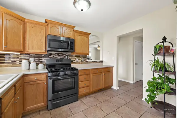8911 Pine AVE, Wonder Lake, IL 60097