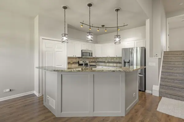 11174 Algonquin RD #11174, Huntley, IL 60142