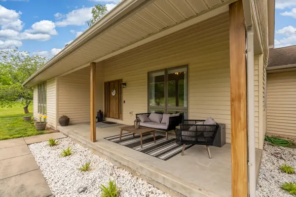 11499 LAURELWOOD LN, Carbondale, IL 62901