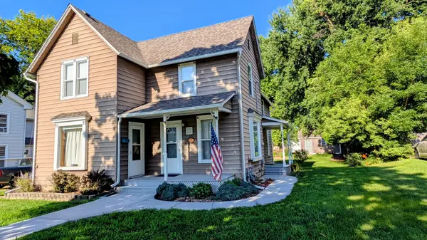 111 N Wesley AVE, Mount Morris, IL 61054