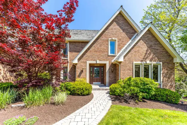 3944 Lakeview CT, Long Grove, IL 60047