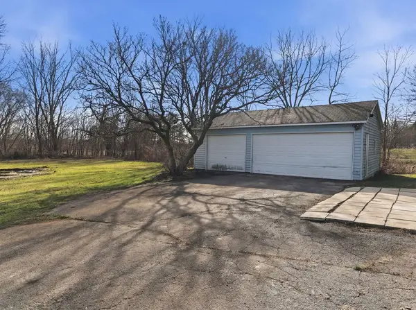 23007 Lovell RD, Sycamore, IL 60178