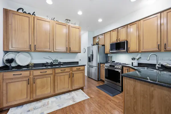 10011 Cummings ST, Huntley, IL 60142