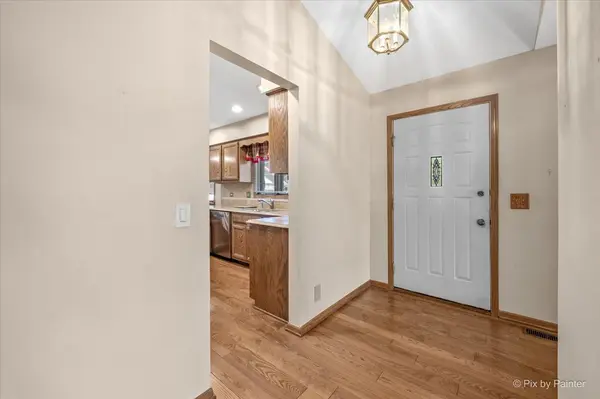 110 Villa WAY #110, Bloomingdale, IL 60108