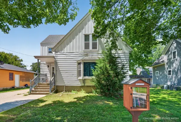 921 WHEELER ST, Woodstock, IL 60098