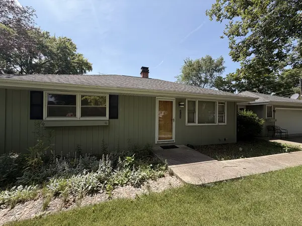 37360 N Hillside DR, Lake Villa, IL 60046