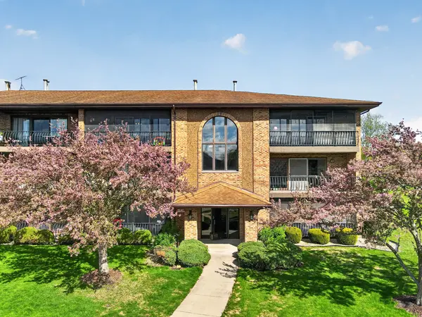 11111 Heritage DR #3A, Palos Hills, IL 60465