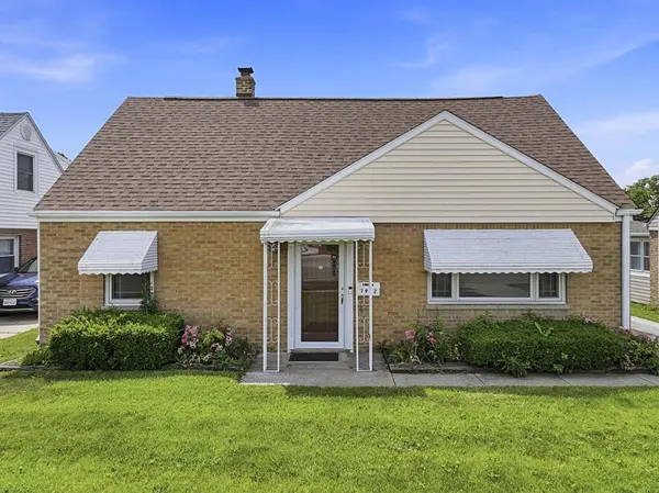 7922 N Waukegan RD, Niles, IL 60714