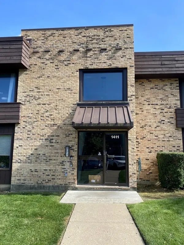1411 N Sterling AVE #202, Palatine, IL 60067