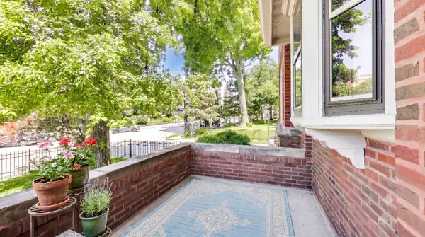 240 S Marion ST #1N, Oak Park, IL 60302