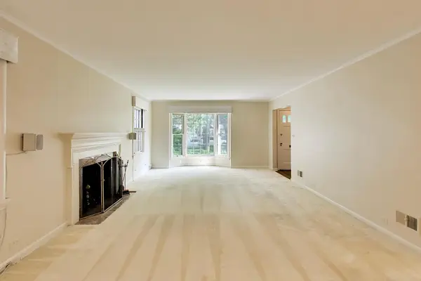 2222 Chestnut AVE, Wilmette, IL 60091